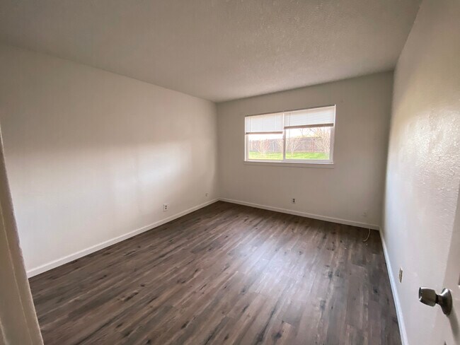 Building Photo - 5966 Gilman Way