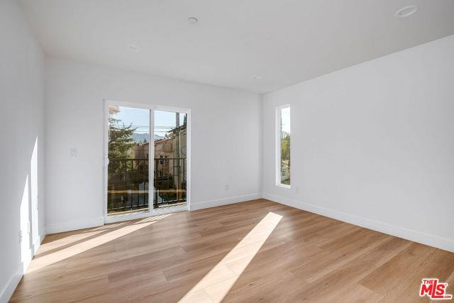 Foto del edificio - 10801 Kling St