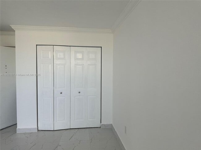 Foto del edificio - 9401 SW 4th St