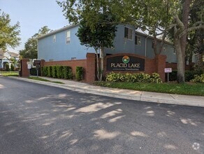 Building Photo - 404 Wilton Cir