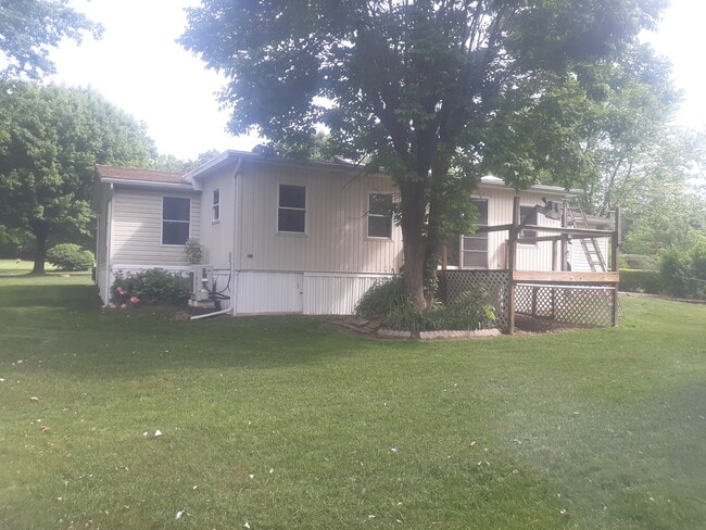 Building Photo - 1238 Meyer Dr