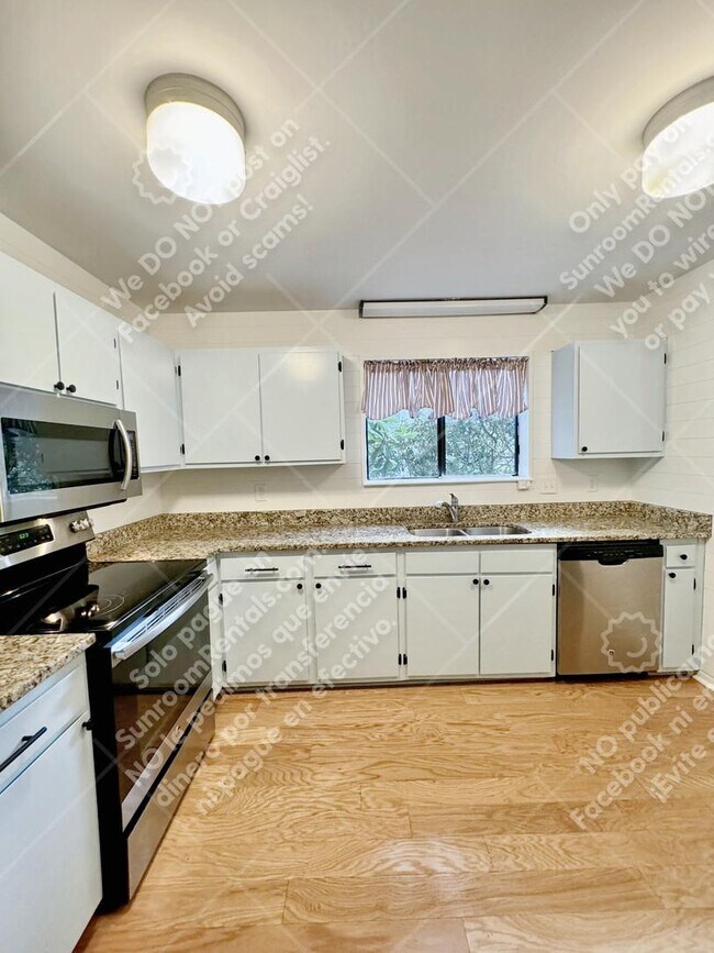 Building Photo - 1141 Shadow Lake Cir J