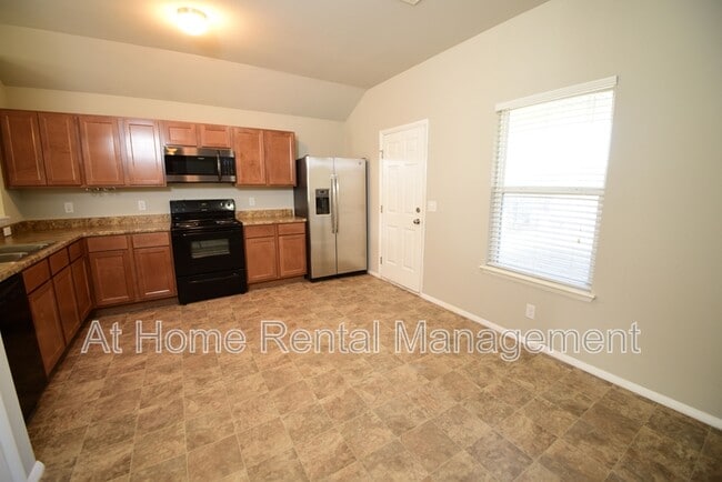 Building Photo - 28031 E 150th Pl S