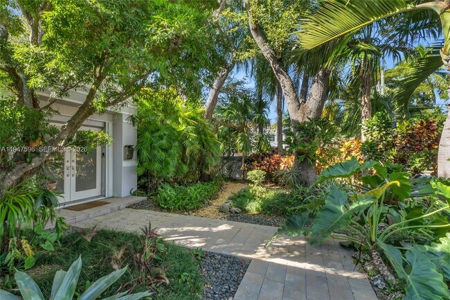 Foto del edificio - 5794 SW 76th Terrace