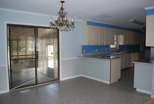 Foto del edificio - 276 Spring Bank Rd