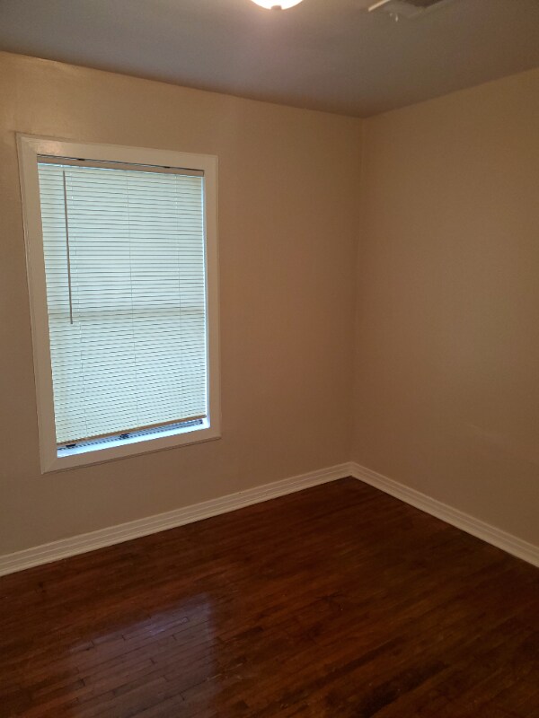 Building Photo - 1806 Brinson St