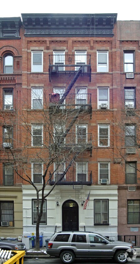 Primary Photo - 324 E 93rd St