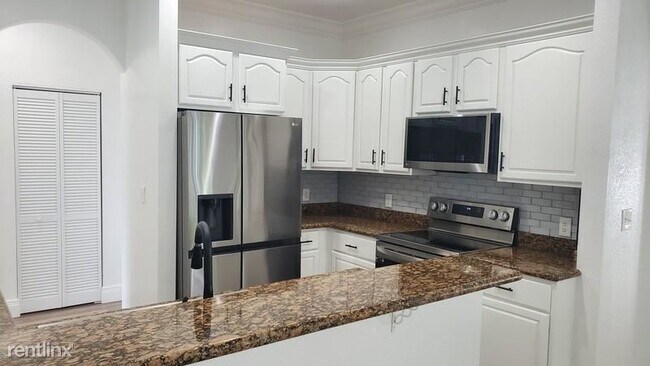 Foto del edificio - 4 br, 3 bath House - 5176 NW 50th Ter