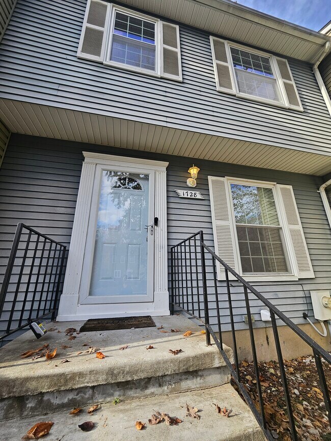 Photo - 1728 Jones Falls Ct Townhome