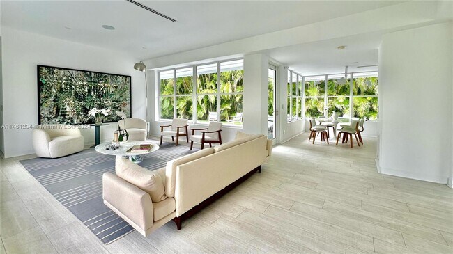 Building Photo - 3350 Flamingo Dr