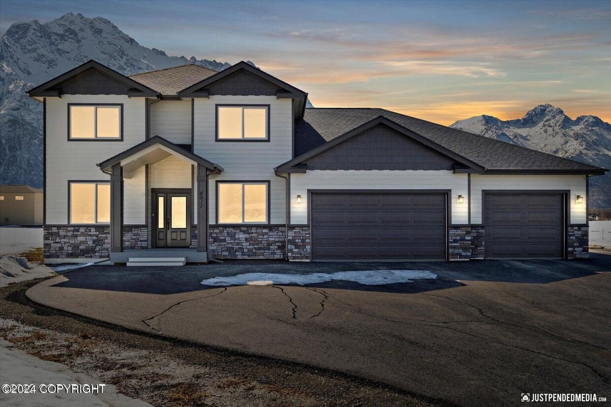 Primary Photo - Stunning, brand new construction property with unparalleled views