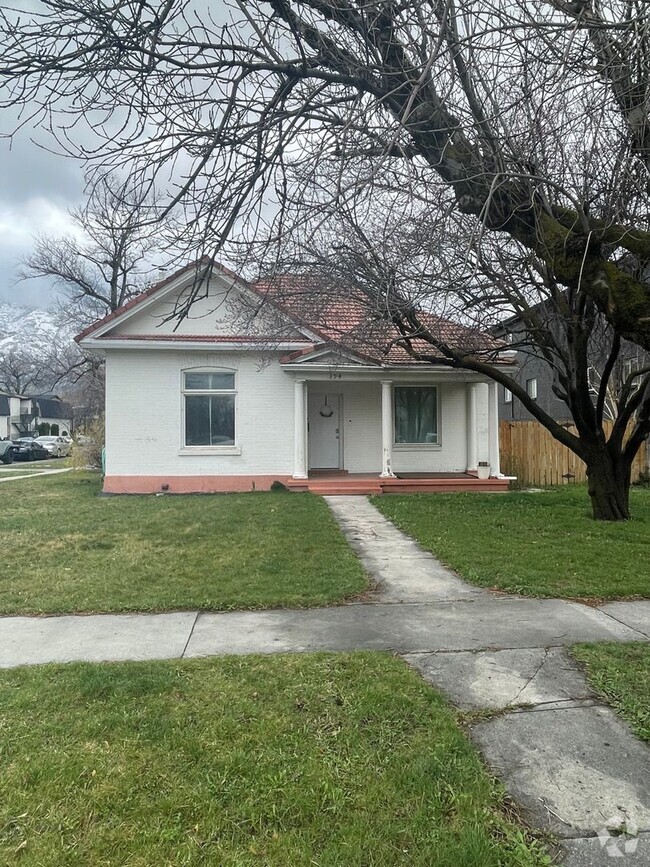 Building Photo - 394 N 300 E