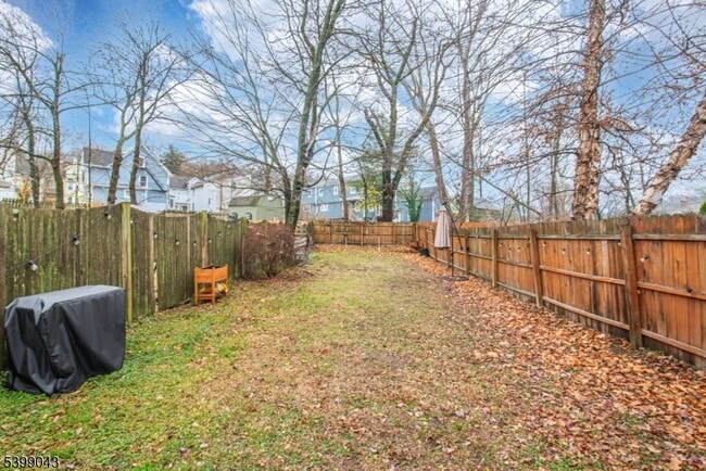 Building Photo - 92 Washington St