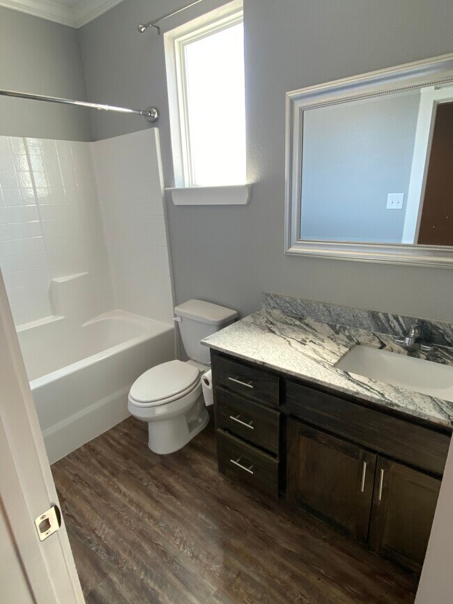 Building Photo - 1700 Bagby