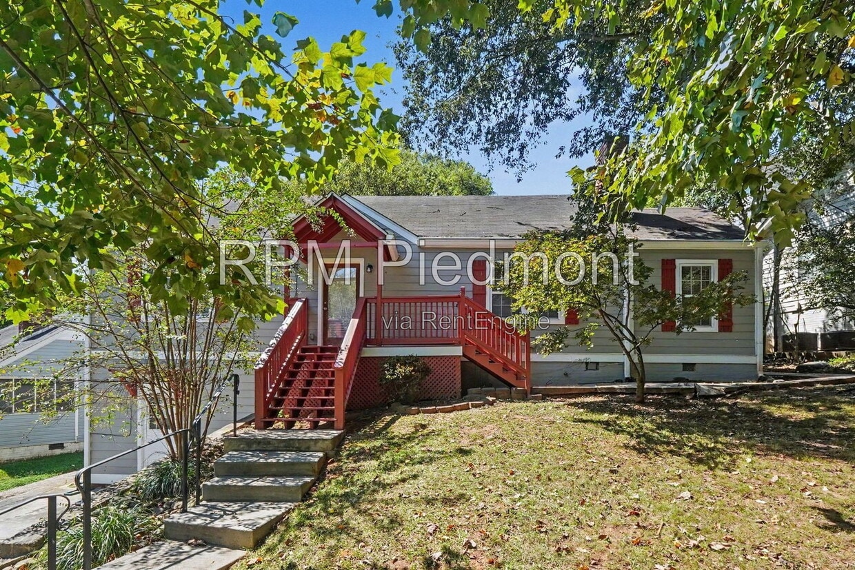 Photo - 1231 Stoneybrook Drive Southeast