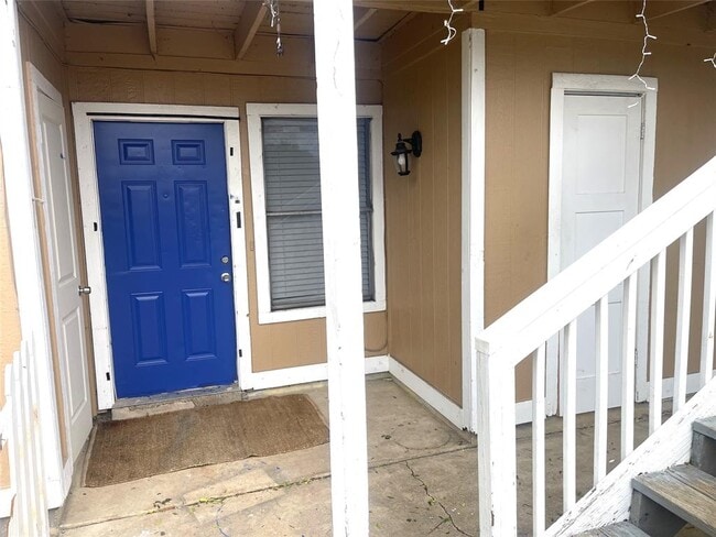 Building Photo - 2200 Tabor Ct