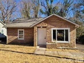 Building Photo - 1116 East Dr