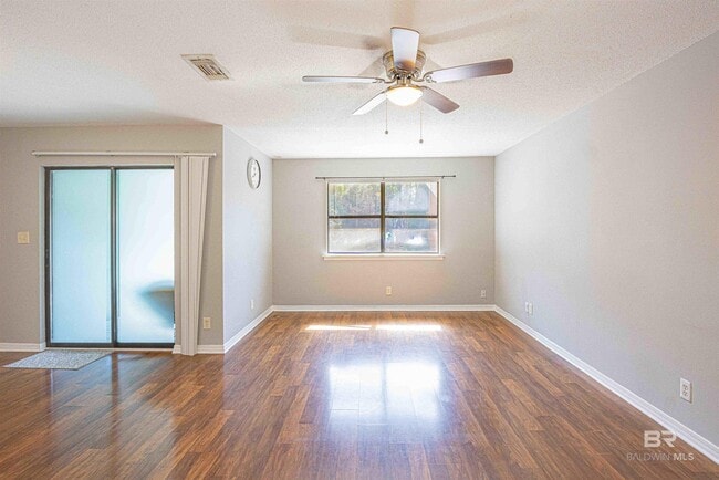 Building Photo - 500 Grant St