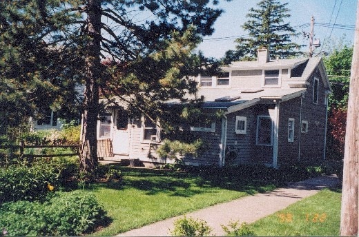 Building Photo - Quaint Historic Colonial Village Home