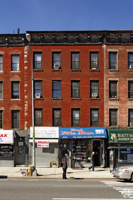 Building Photo - 2131 2nd Ave