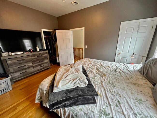 Foto del edificio - 117 Buttonwood St