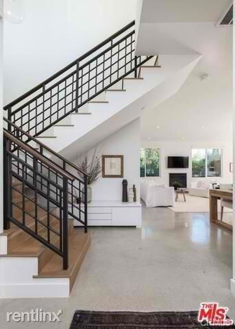 Foto del edificio - 2441 Walnut Ave