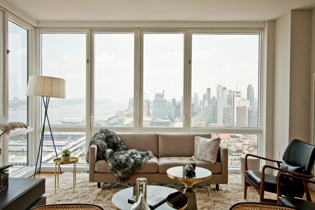 Building Photo - 605 W 42nd St