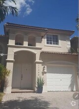 Building Photo - 11343 NW 72nd Terrace