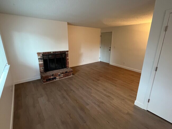 Foto del edificio - 3335 Willow Ct SE