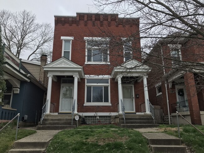 Building Photo - 2221 Oakland Ave
