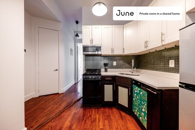 Foto del edificio - Room in Shared 3 bed/1 bath home in Bushwick
