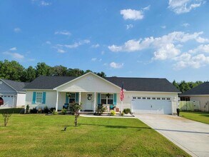 Building Photo - 134 Woodbury Farm Dr
