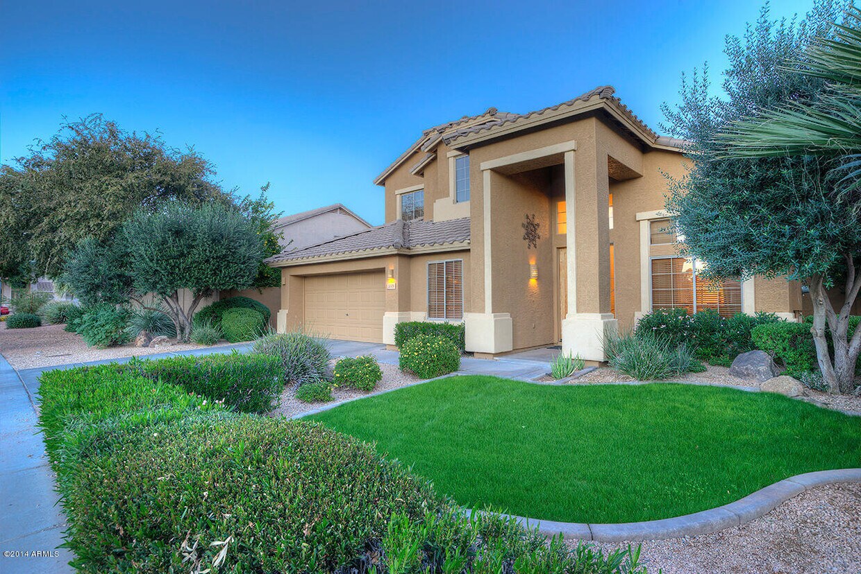 Foto principal - 553 N Kimberlee Way