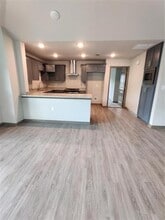 Building Photo - 8708 Tudor Pl