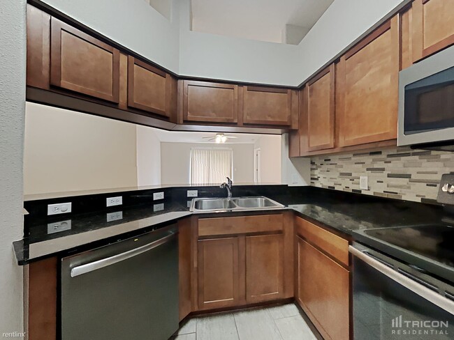 Foto del edificio - 4671 Sheringham Ct