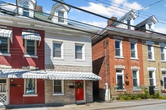 Building Photo - 4047 Geneva St