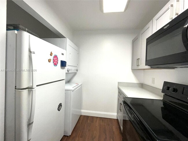 Foto del edificio - 10043 Winding Lake Rd