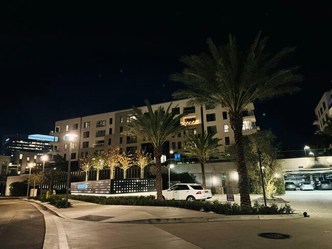 Photo - 2606 Rivington Apartment