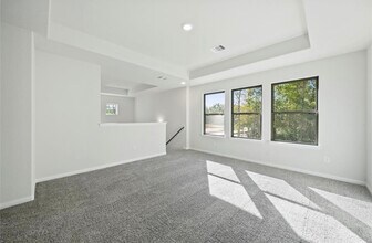 Building Photo - 25290 Pomegranate Pl