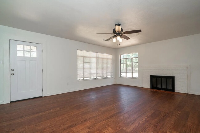 Foto del edificio - 3444 S Garrett St