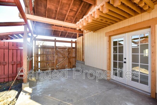 Building Photo - 351 E 4575 S