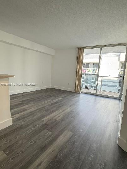 Foto del edificio - 5085 NW 7th St