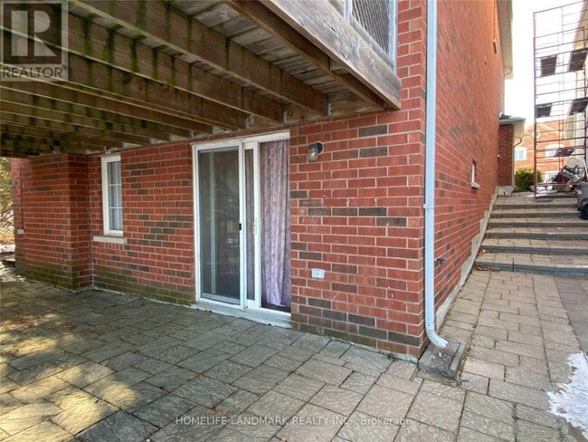 Building Photo - 32 Escapade Dr