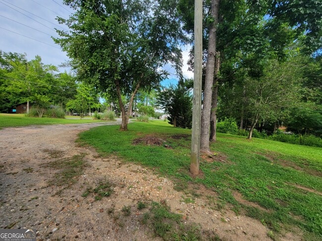 Building Photo - 104 Denhaven Dr