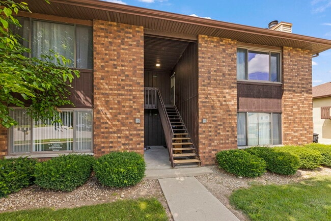 Building Photo - 1122 Manchester Ct