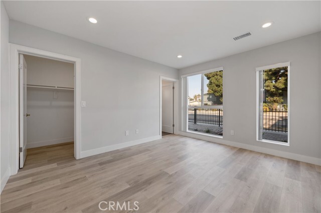 Building Photo - 2801 S La Brea Ave