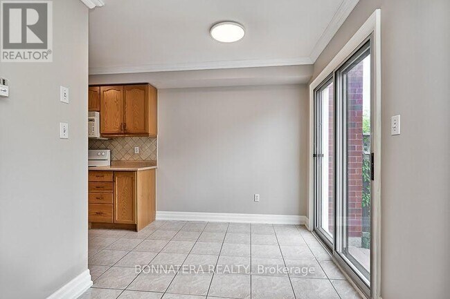 Photo du bâtiment - 2399 Newcastle Crescent
