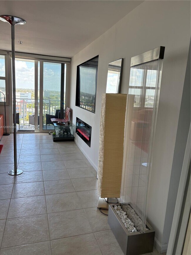 Foto del edificio - 2100 Sans Souci Blvd