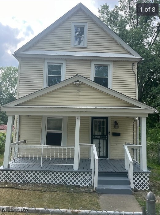 Building Photo - 844 Sumner St