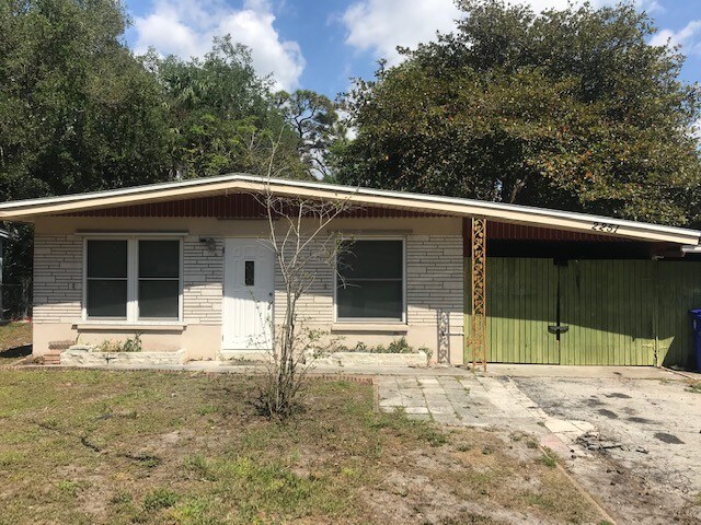 Primary Photo - 2251 Royal Palm Ave